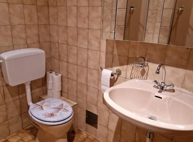 Drkarlrennergarten Vakantiehuis *